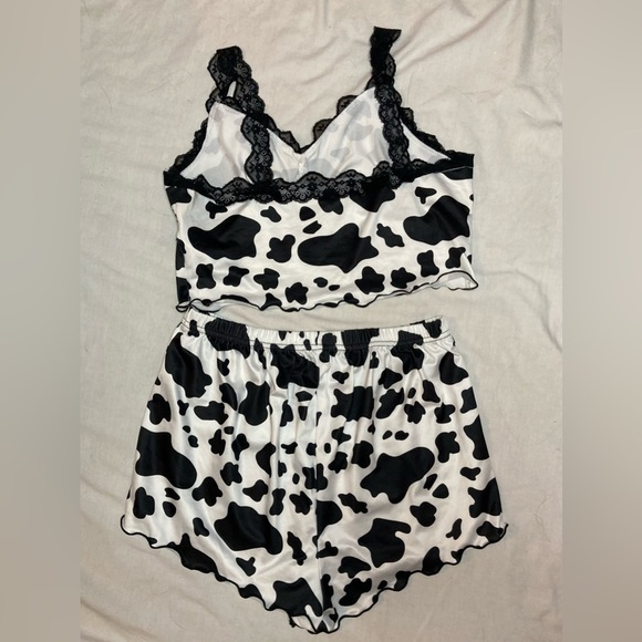Black and White Cow Print Lace Trim Sleepwear Set Size XS (Tagged M) - Picture 4 of 4